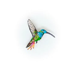 Emerald Chin Hummingbird Brooch | Trovelore
