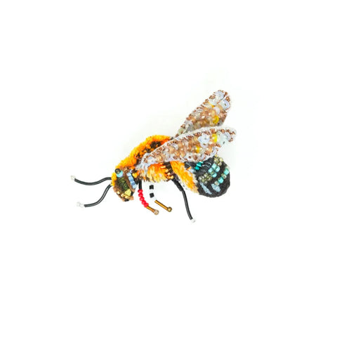 Flying Bee Brooch | Trovelore